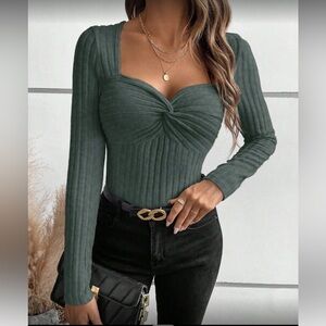 Elegant Green Ribbed Long Sleeve Top